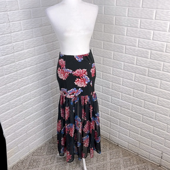 FREE PEOPLE Tube Flare Skirt or Dress Floral Elastic Sheer Size Medium - Picture 3 of 13